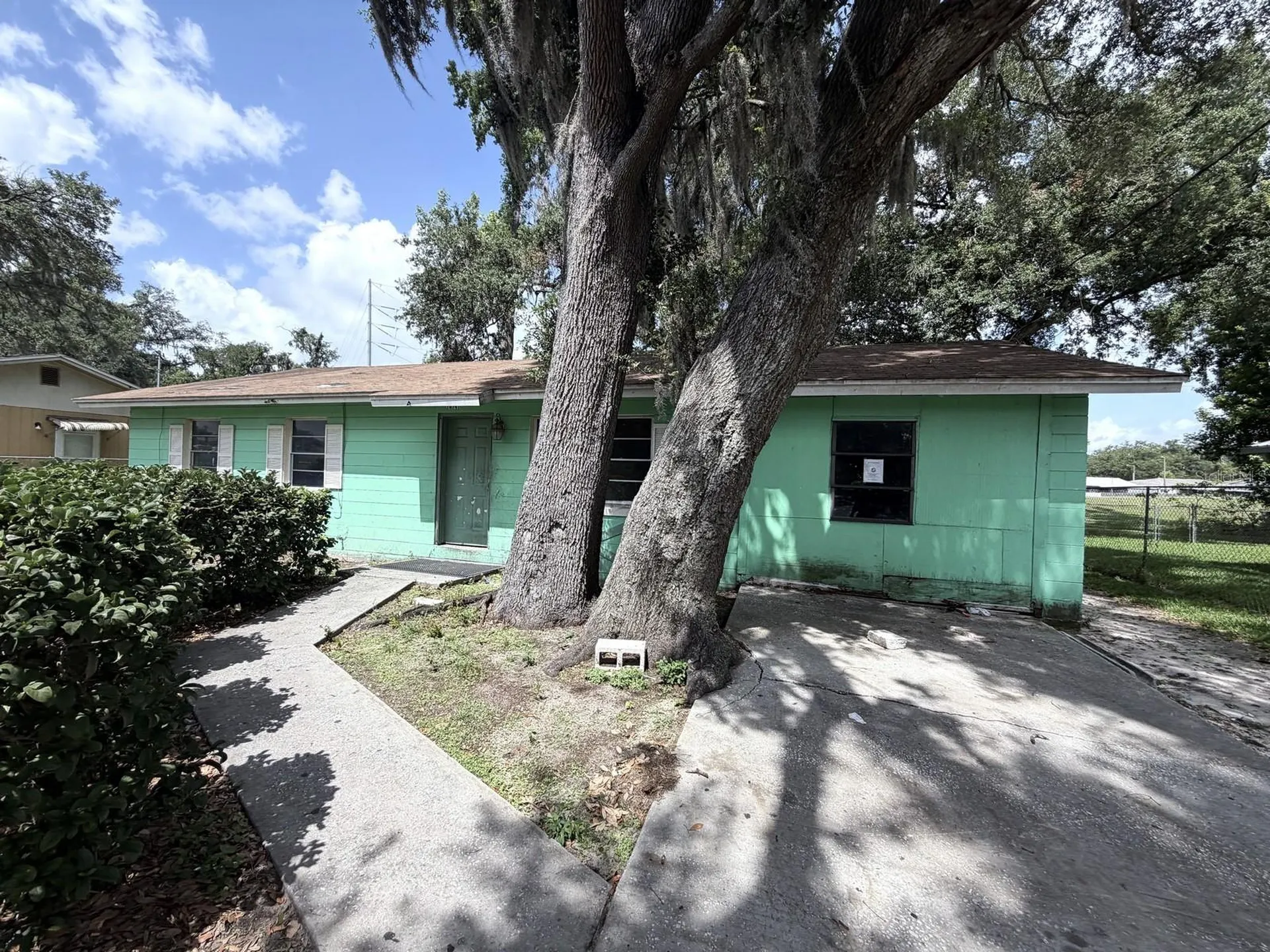 14741 12th Street Dade City FL 33523