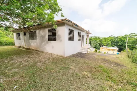 9 Calle 9 Yabucoa PR 00767