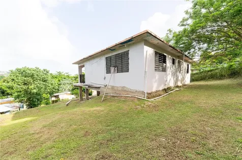 9 Calle 9 Yabucoa PR 00767