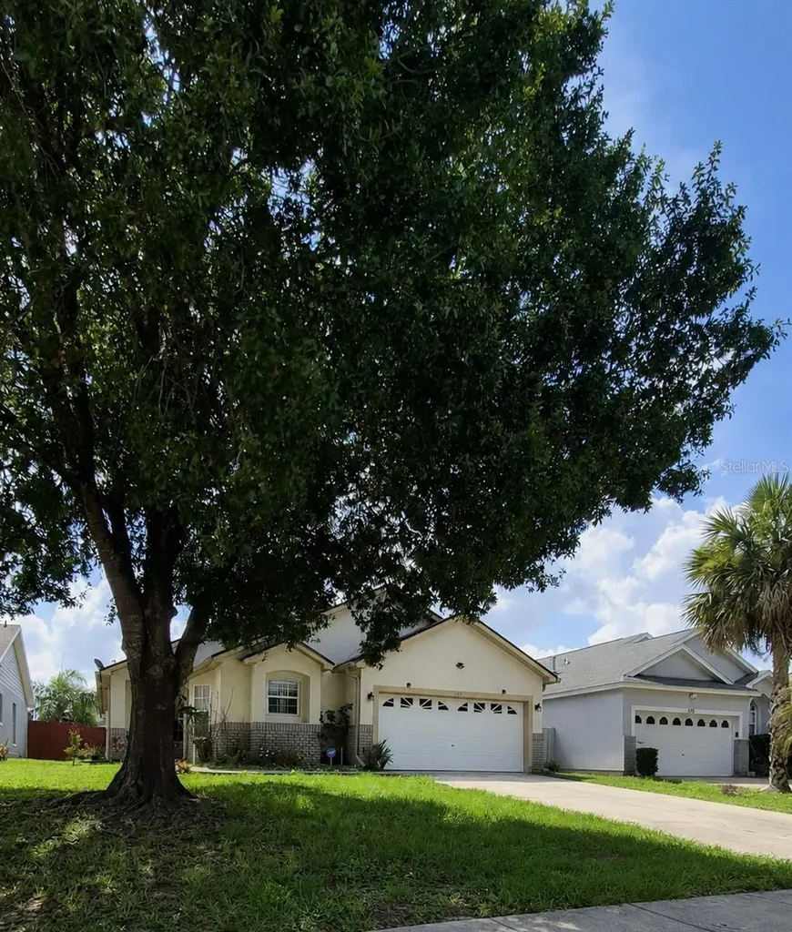 121 S Roma Way Kissimmee FL 34746
