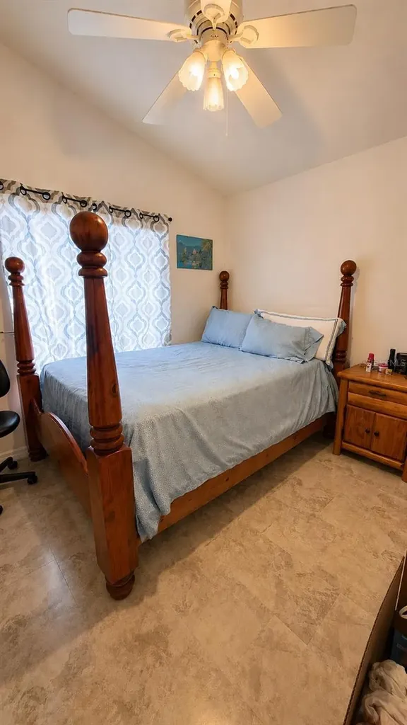 121 S Roma Way Kissimmee FL 34746
