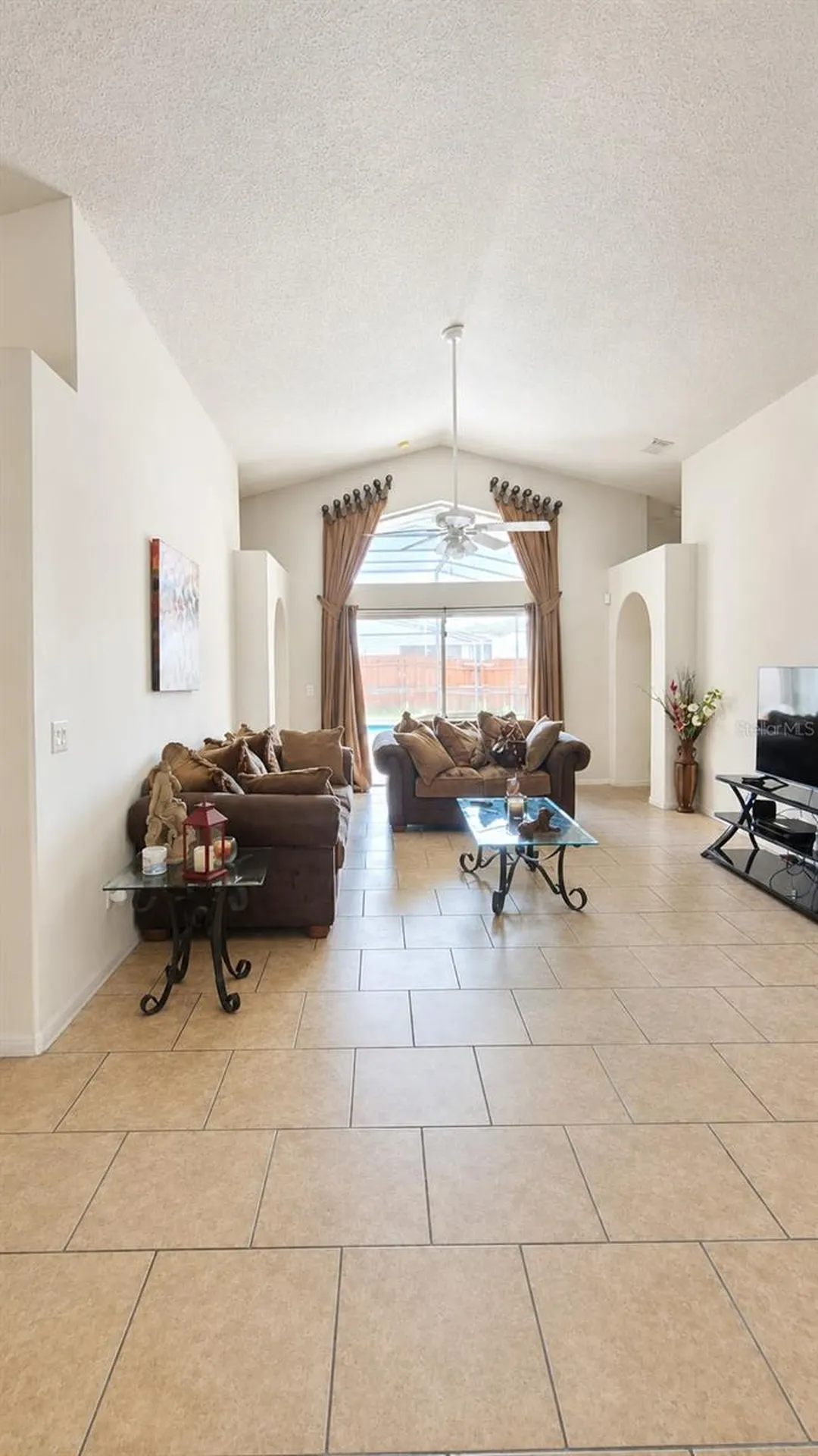 121 S Roma Way Kissimmee FL 34746