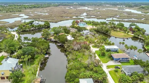 12073 W Gulf Breeze Court Crystal River FL 34429