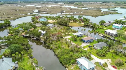 12073 W Gulf Breeze Court Crystal River FL 34429