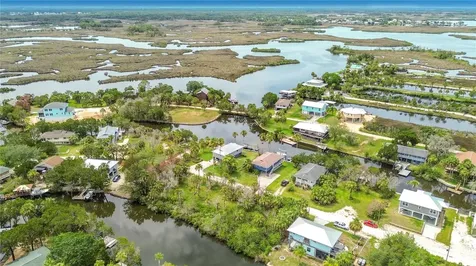 12073 W Gulf Breeze Court Crystal River FL 34429
