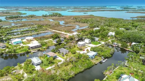 12073 W Gulf Breeze Court Crystal River FL 34429
