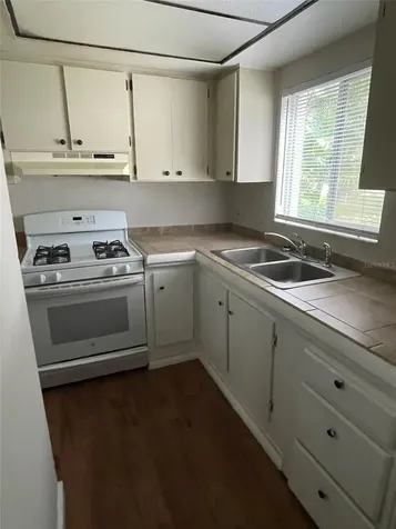 2001 San Marcos Drive SE Winter Haven FL 33880