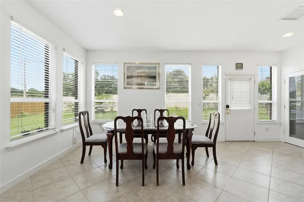 9137 Dollanger Court Orlando FL 32819