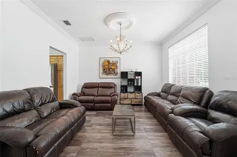 9137 Dollanger Court Orlando FL 32819