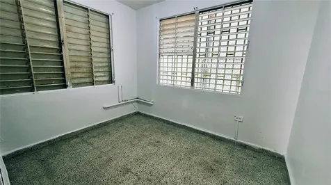 36 Calle Julian Blanco So Bo Pueblo Vega Baja PR 00693