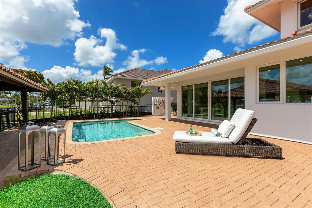 330 W Bay Drive Venice FL 34285