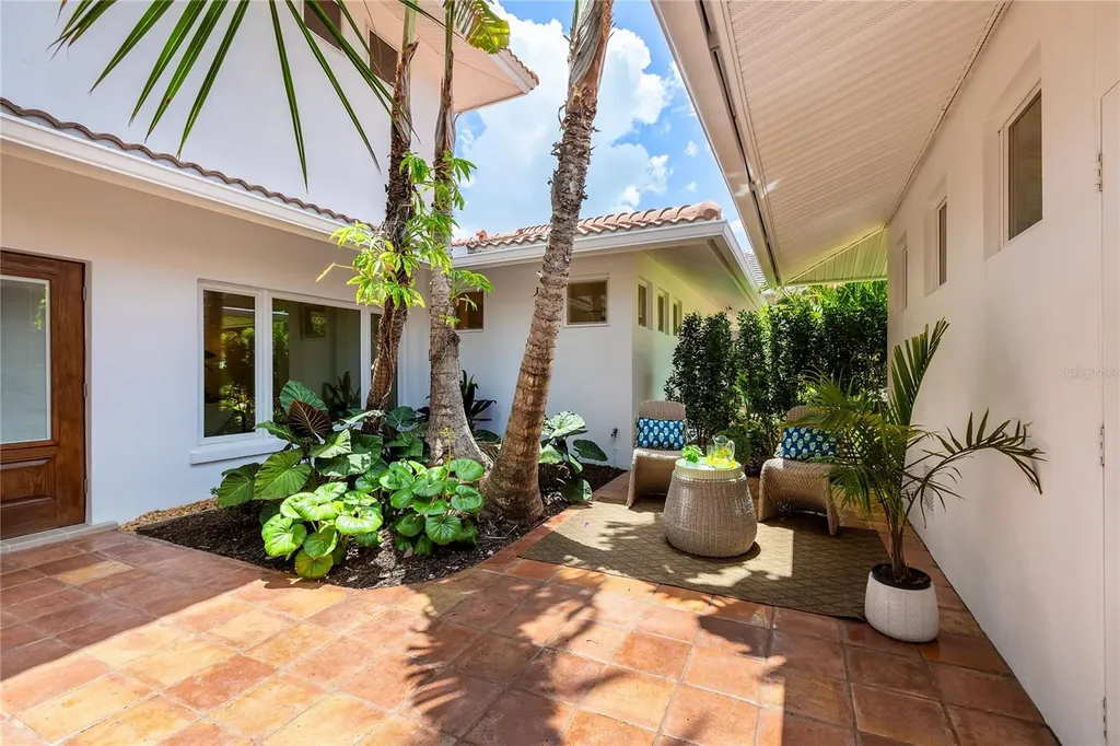 330 W Bay Drive Venice FL 34285