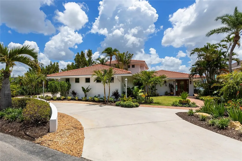 330 W Bay Drive Venice FL 34285