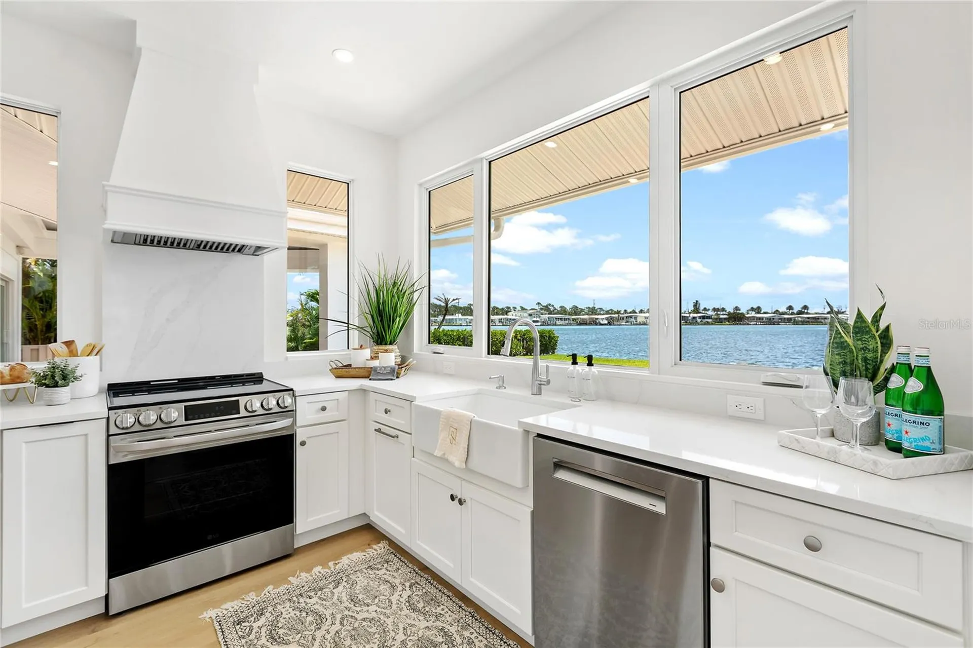 330 W Bay Drive Venice FL 34285