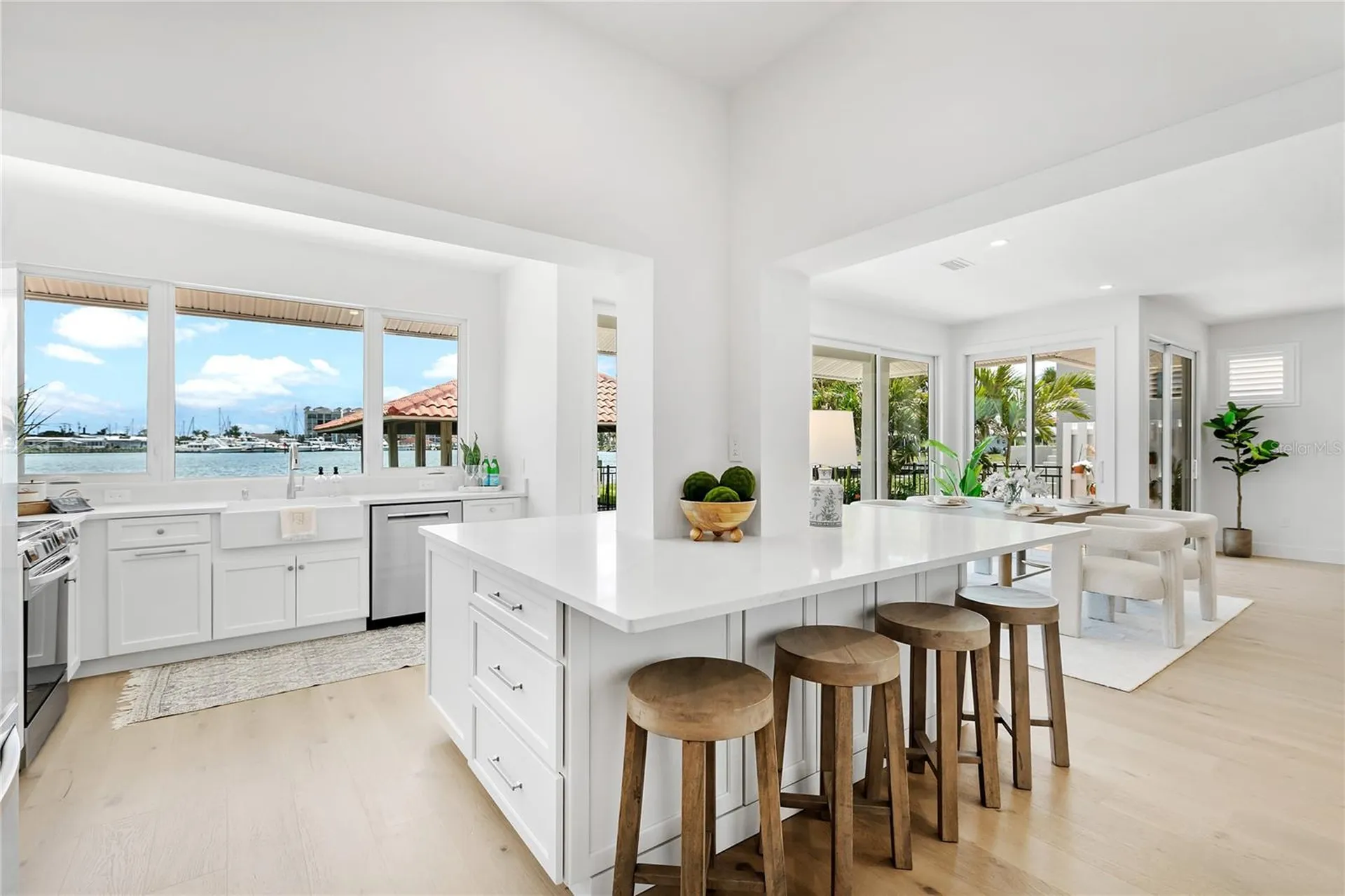 330 W Bay Drive Venice FL 34285