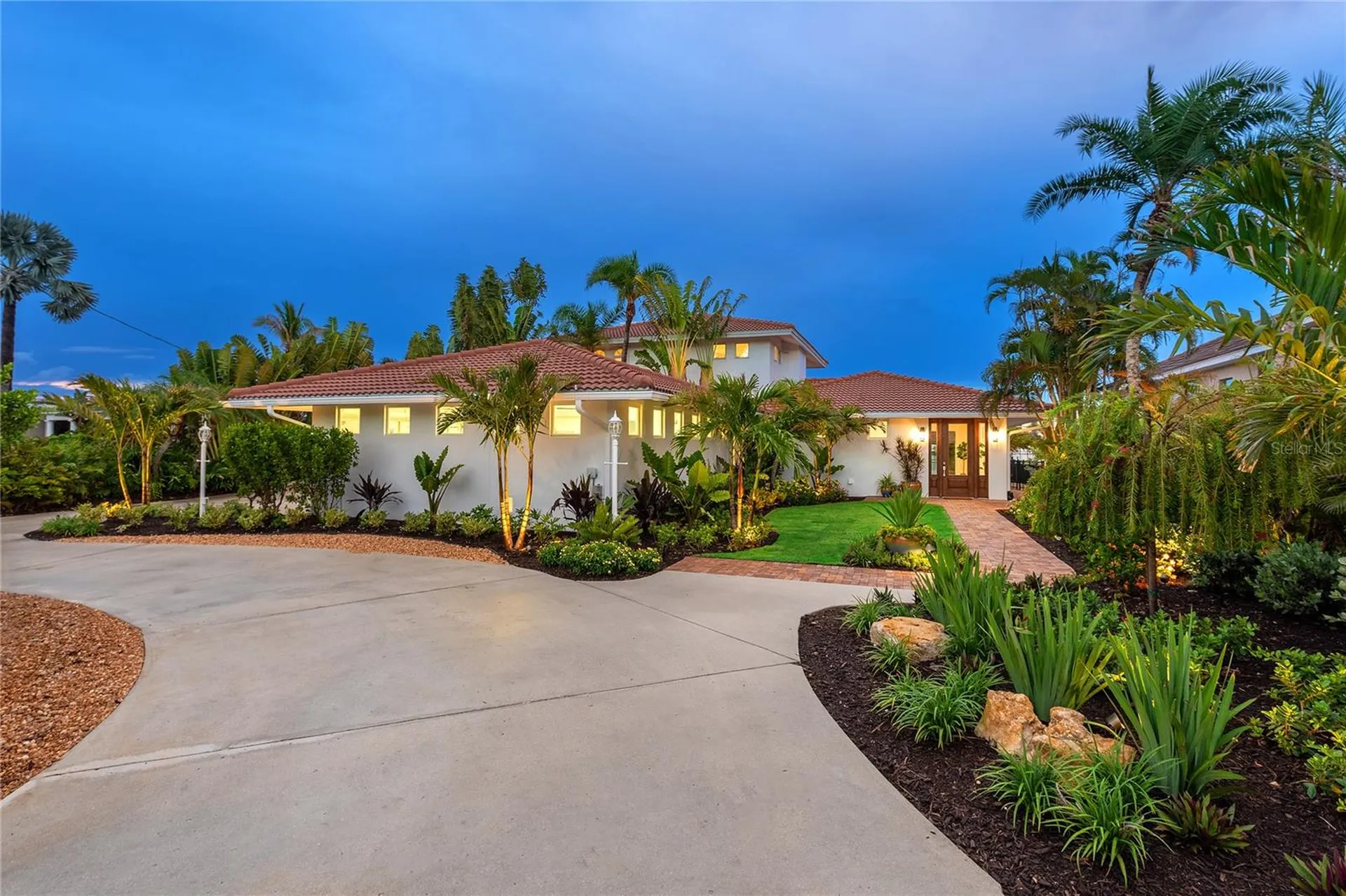 330 W Bay Drive Venice FL 34285