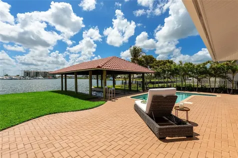 330 W Bay Drive Venice FL 34285