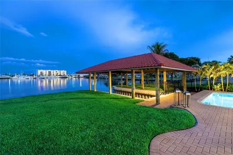330 W Bay Drive Venice FL 34285