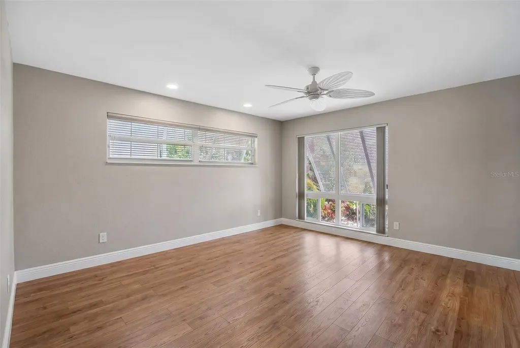 454 1st Street W Tierra Verde FL 33715