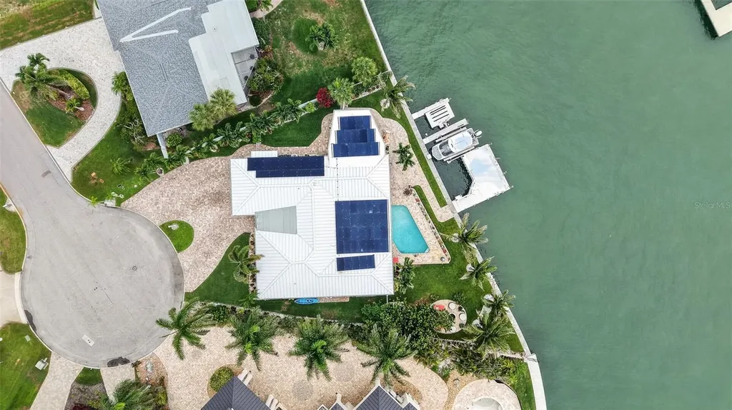 454 1st Street W Tierra Verde FL 33715