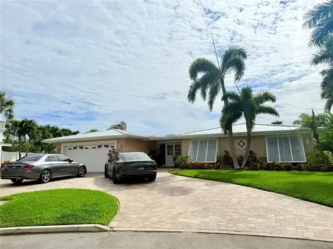454 1st Street W Tierra Verde FL 33715