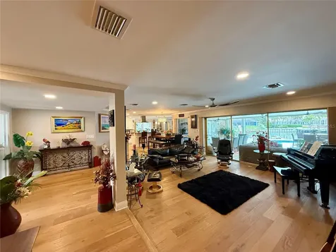 454 1st Street W Tierra Verde FL 33715