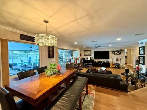 454 1st Street W Tierra Verde FL 33715