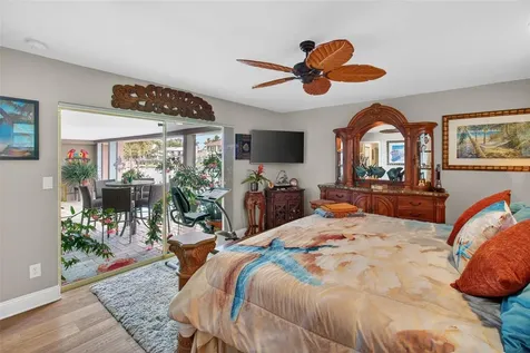 454 1st Street W Tierra Verde FL 33715