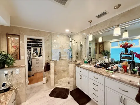 454 1st Street W Tierra Verde FL 33715