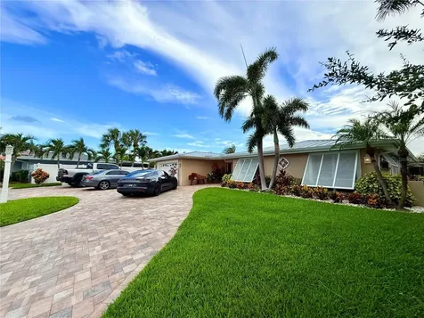 454 1st Street W Tierra Verde FL 33715