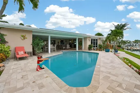 454 1st Street W Tierra Verde FL 33715