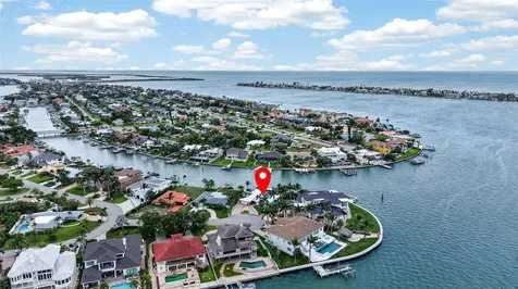 454 1st Street W Tierra Verde FL 33715