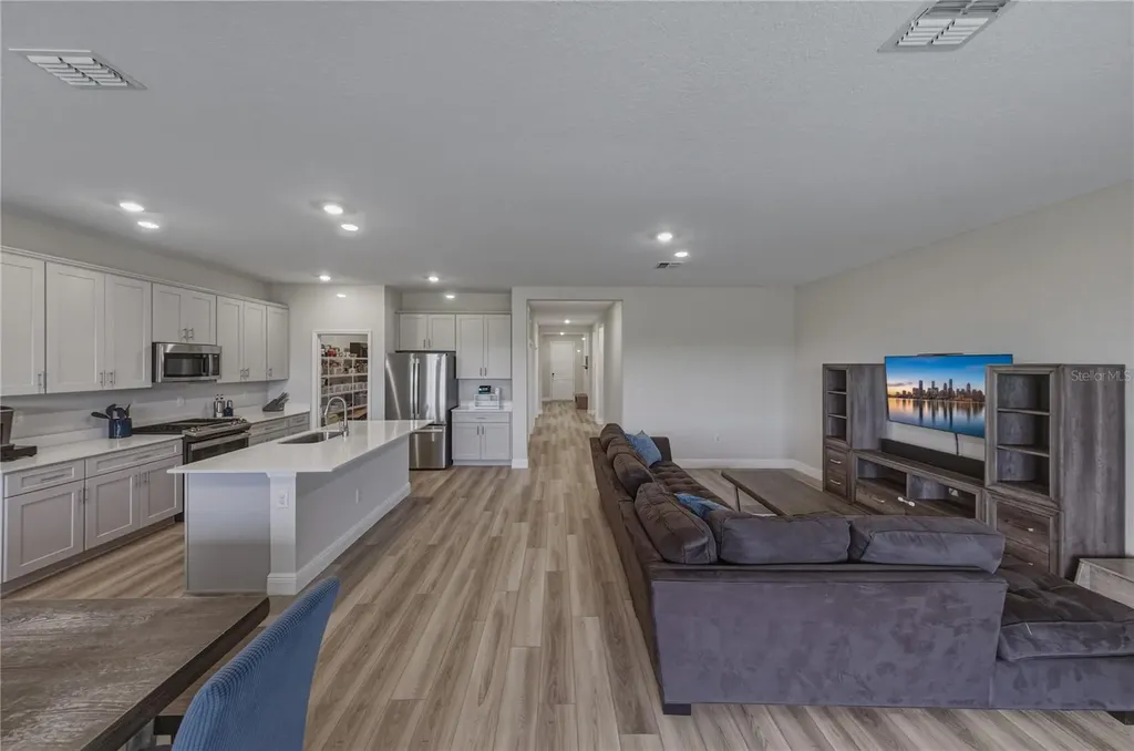 12253 Cattleside Drive Riverview FL 33579