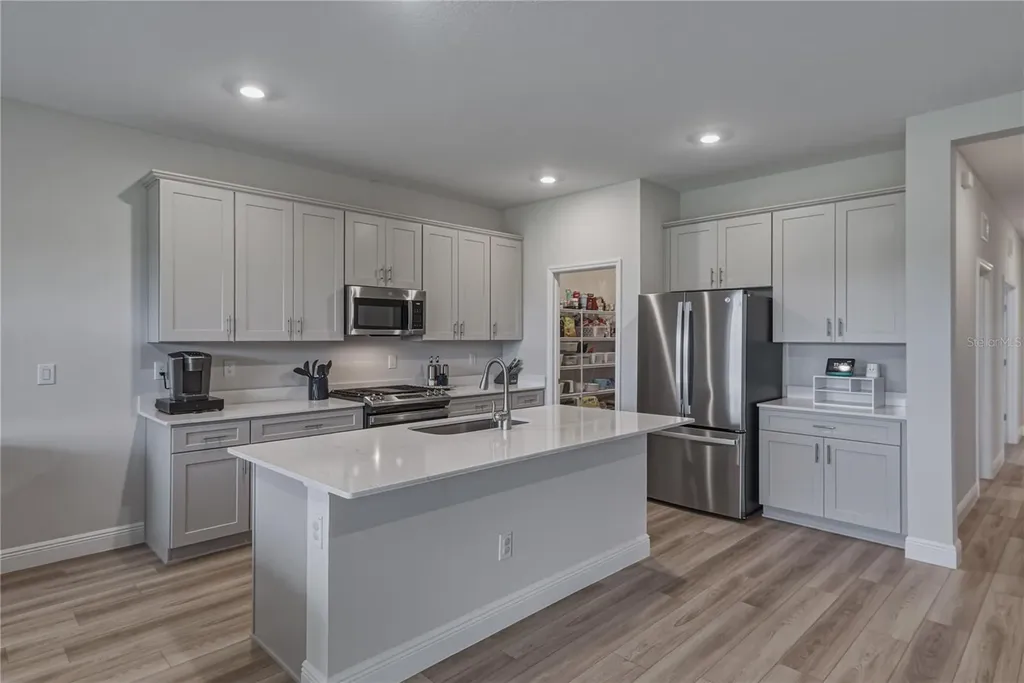 12253 Cattleside Drive Riverview FL 33579