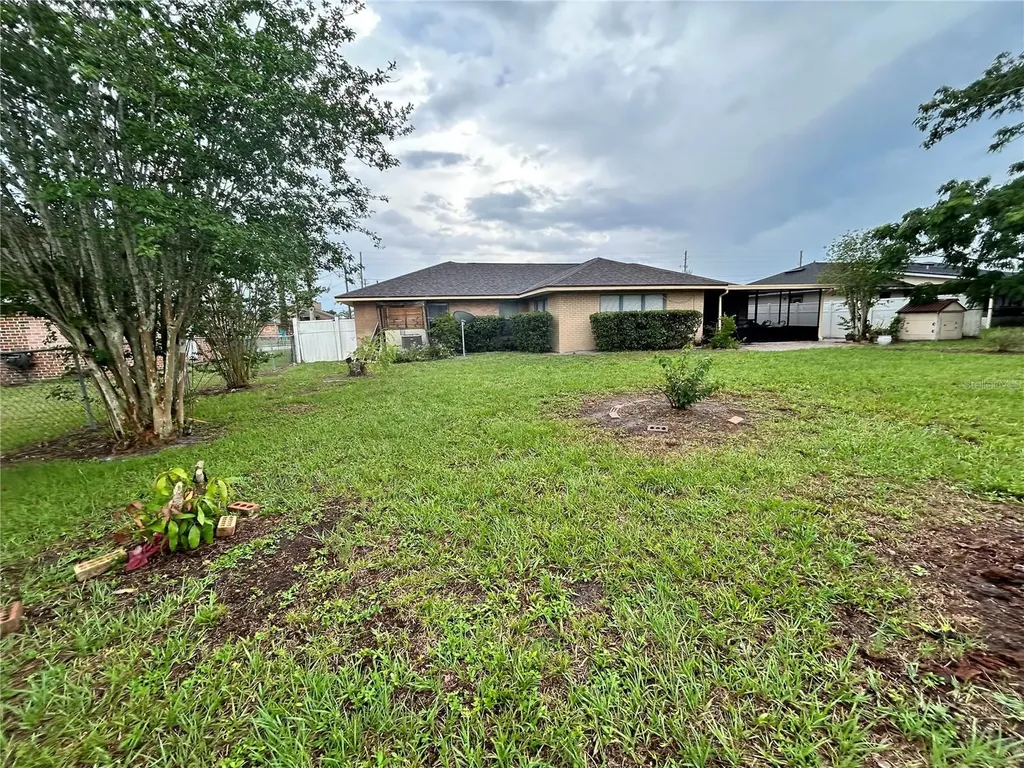 1448 E Normandy Deltona FL 32725
