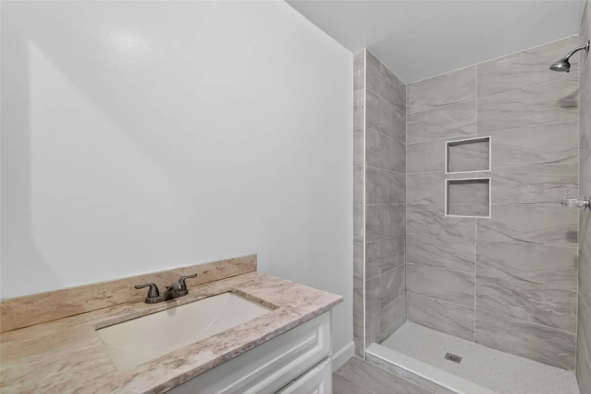 5121 Picadilly Circus Court Orlando FL 32839