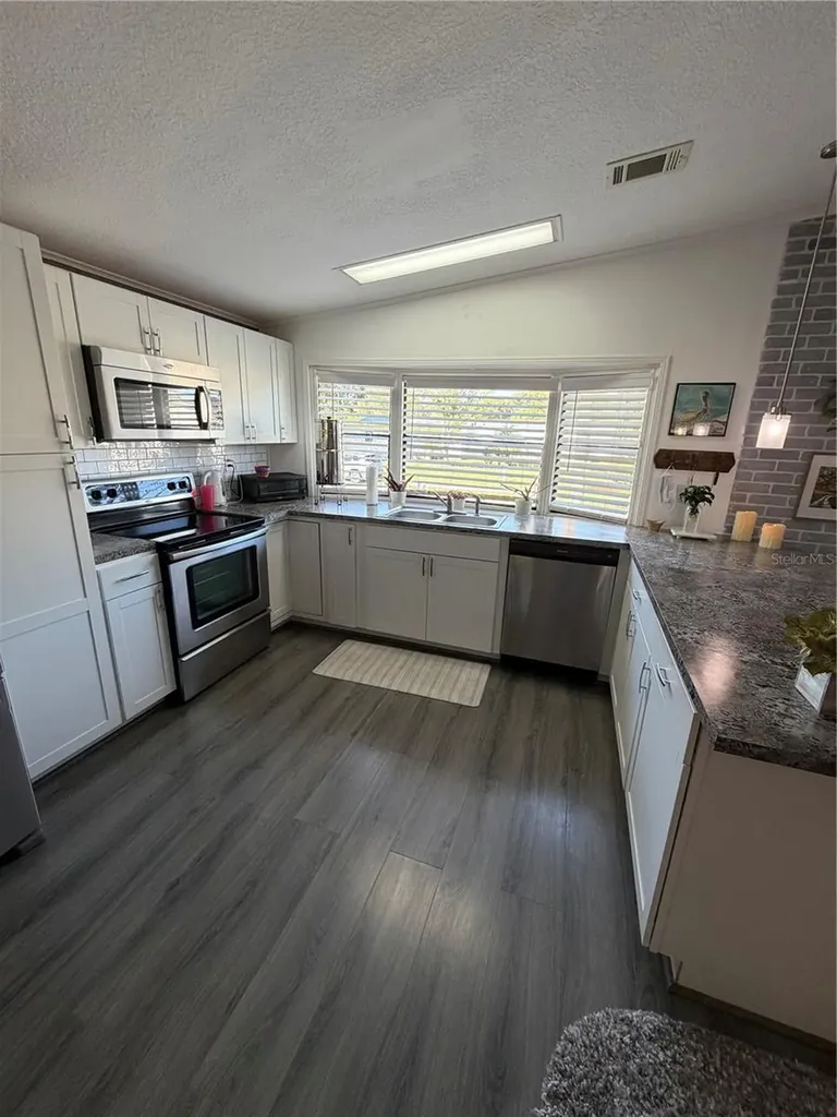 743 E Palm Valley Oviedo FL 32765