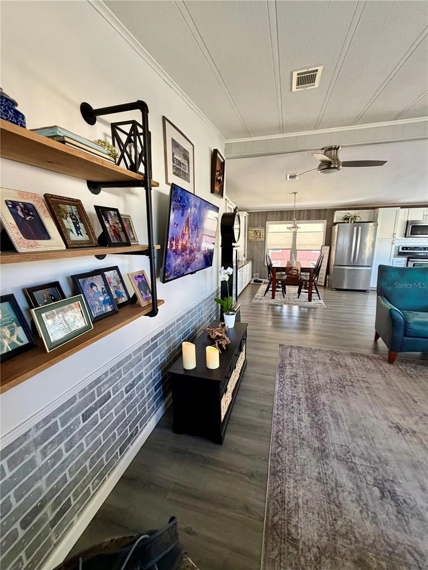 743 E Palm Valley Oviedo FL 32765