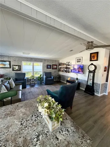743 E Palm Valley Oviedo FL 32765