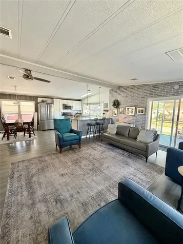 743 E Palm Valley Oviedo FL 32765