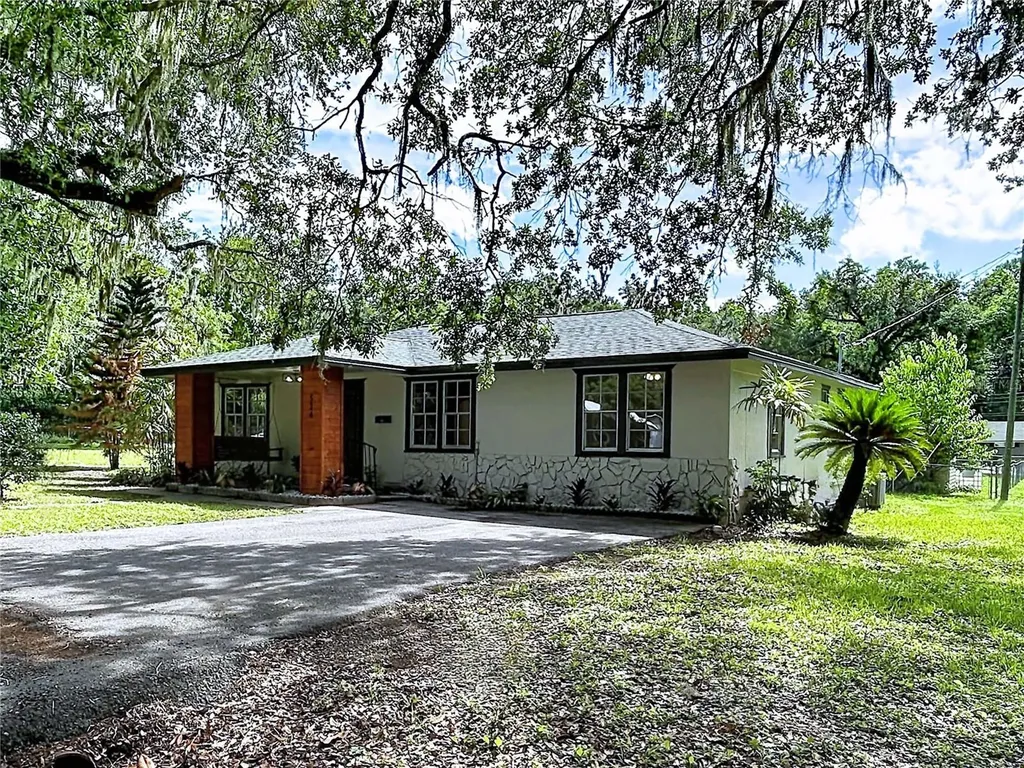 524 East Avenue Brooksville FL 34601