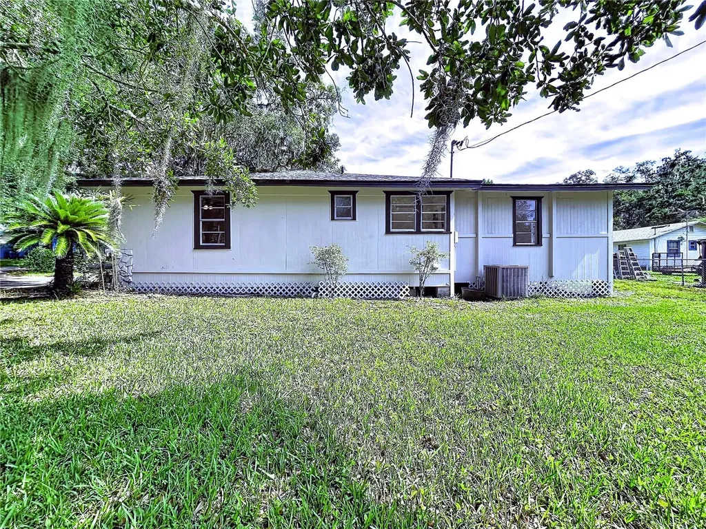 524 East Avenue Brooksville FL 34601