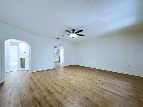 524 East Avenue Brooksville FL 34601