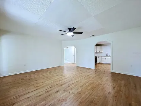 524 East Avenue Brooksville FL 34601