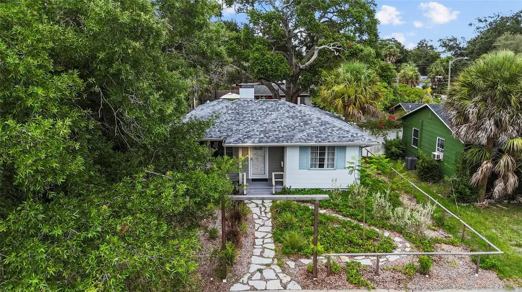 2450 49th Street S St Petersburg FL 33711