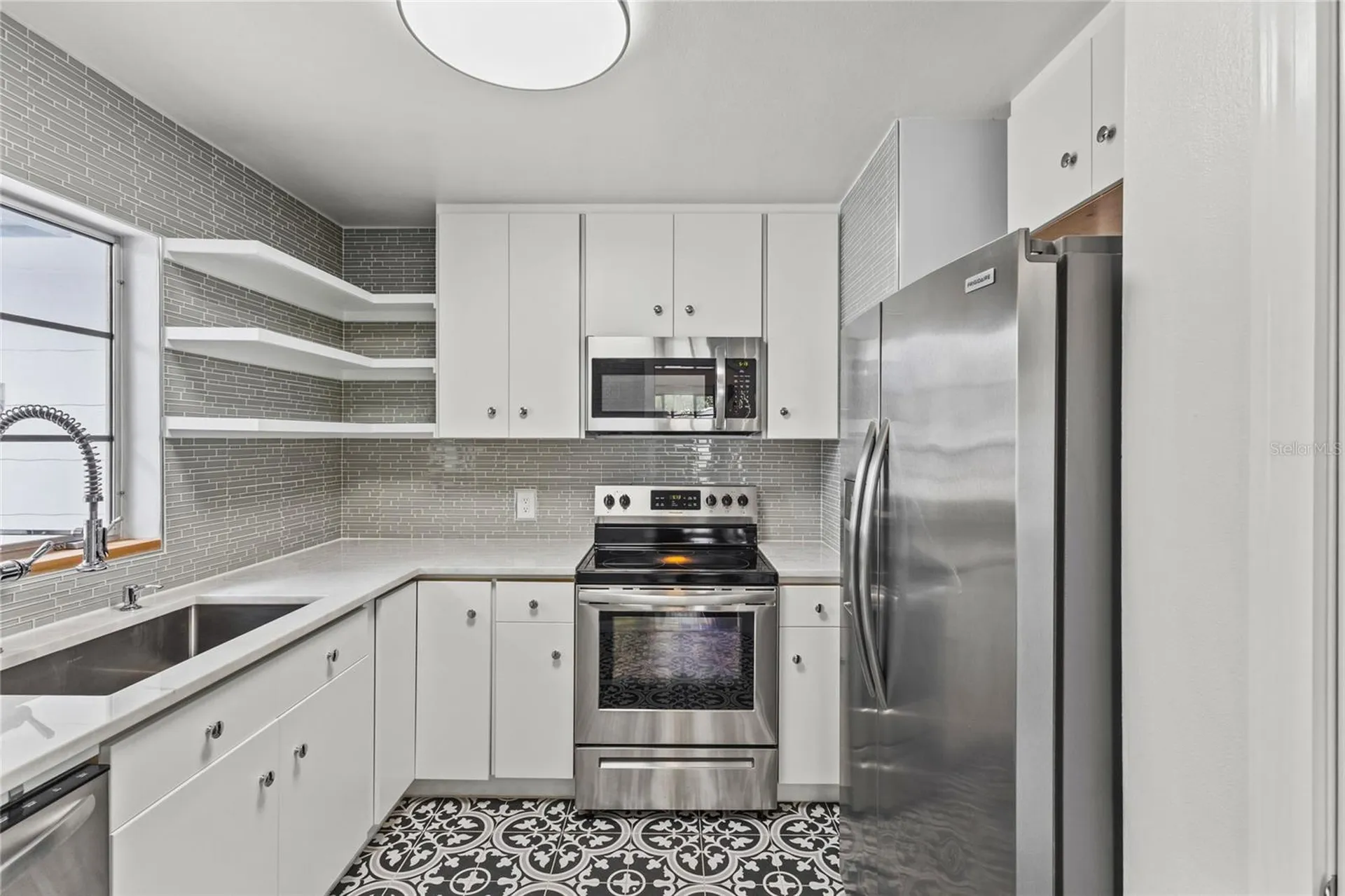 2450 49th Street S St Petersburg FL 33711