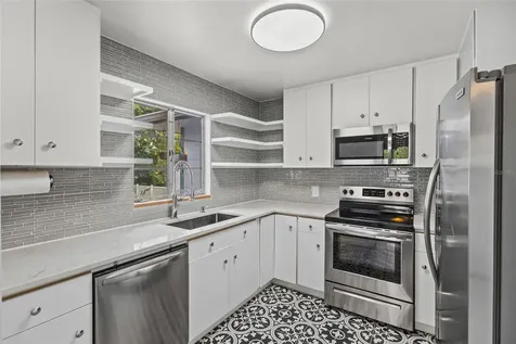2450 49th Street S St Petersburg FL 33711