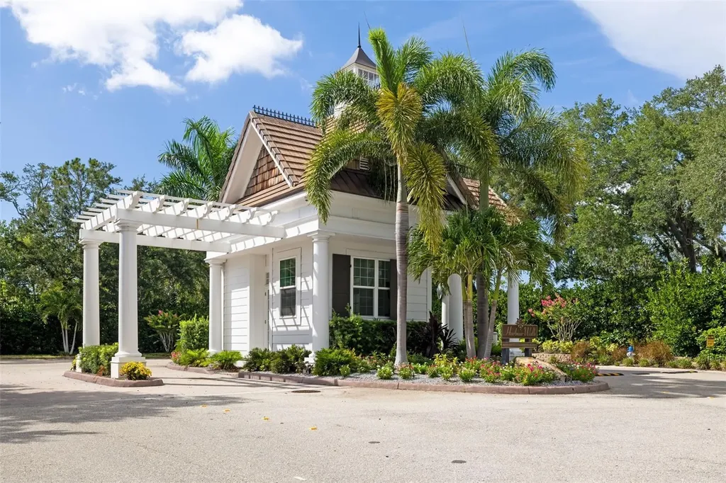 4770 Mainsail Drive Bradenton FL 34208