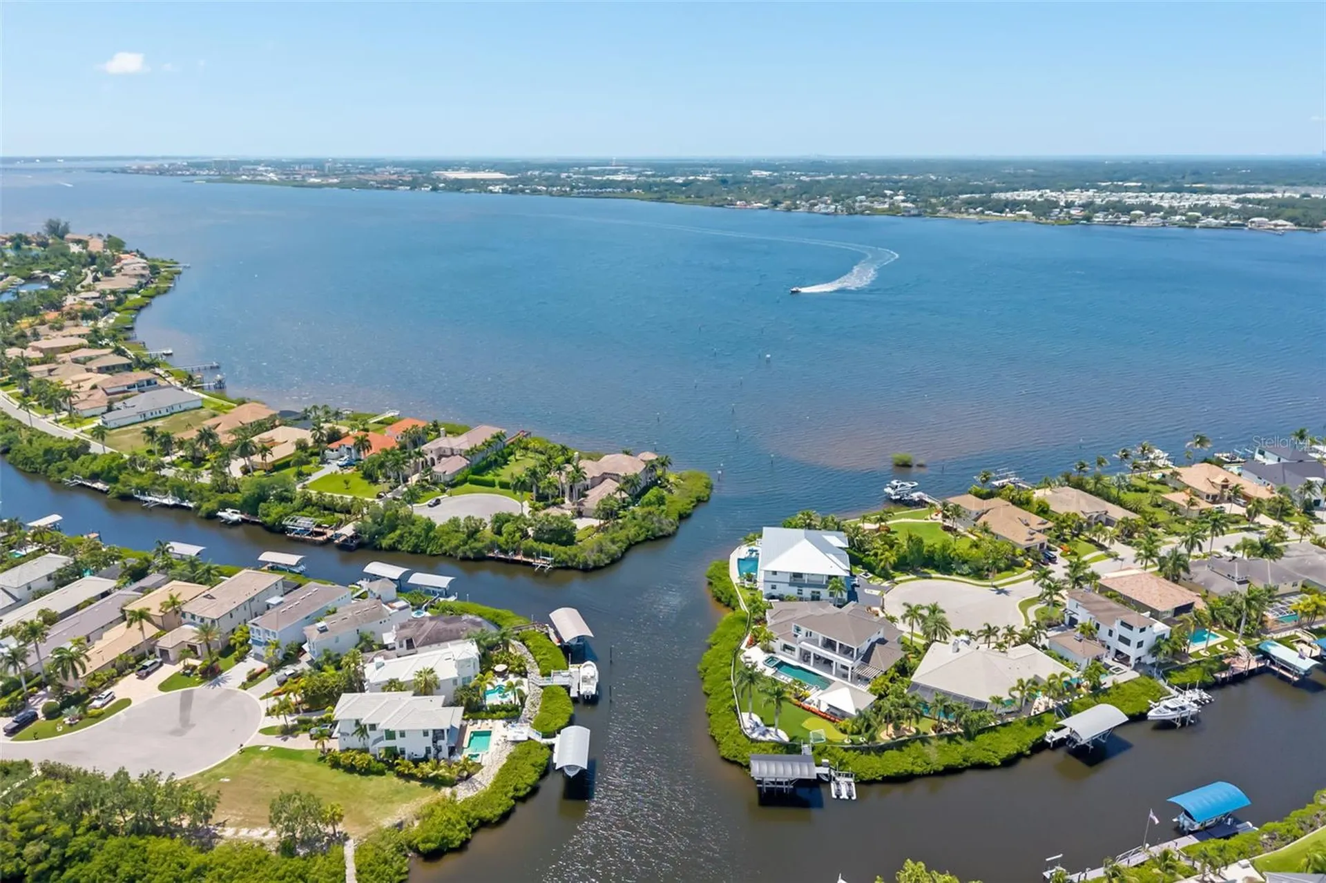 4770 Mainsail Drive Bradenton FL 34208