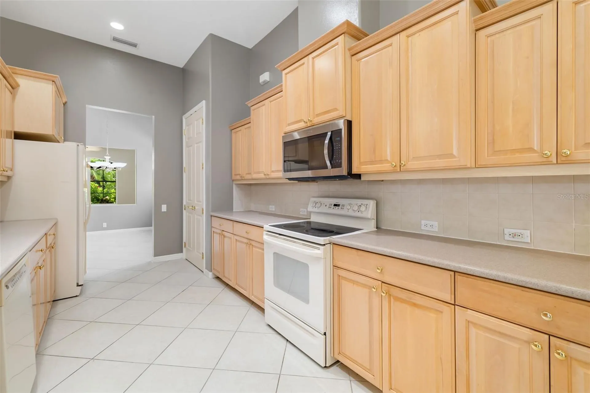 4770 Mainsail Drive Bradenton FL 34208